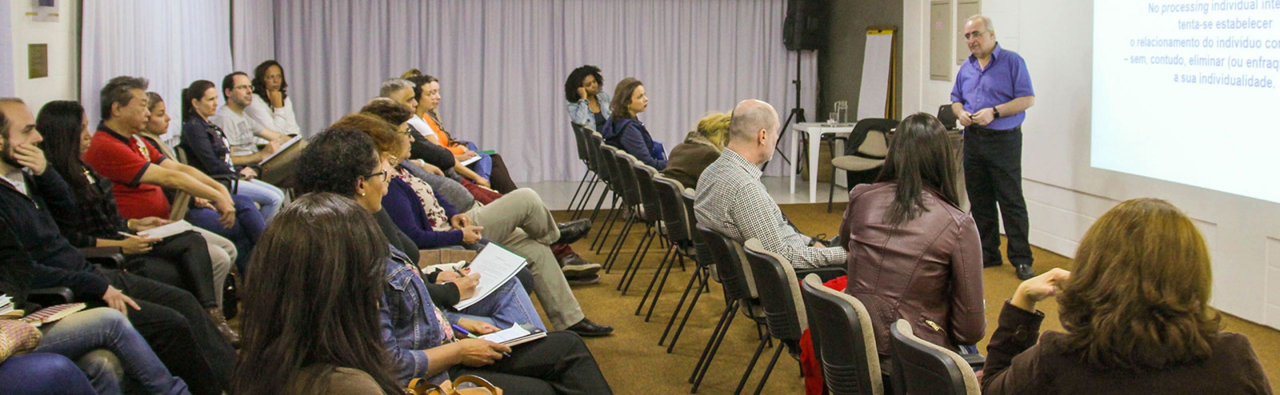 Cursos de Formação Humana Através do Autoconhecimento